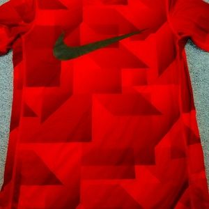 Nike shirt and short outfit size XL youth